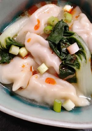 A picture of Dumpling soup in miso broth.