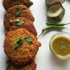 A picture of Raw banana tikki.