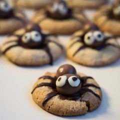 Spooky Spider Cookies A picture of Spooky Spider Cookies.