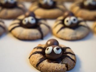 Spooky Spider Cookies
