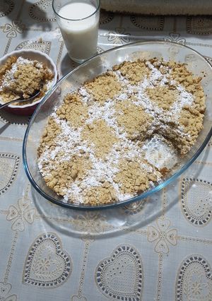 A picture of Apple crumble.