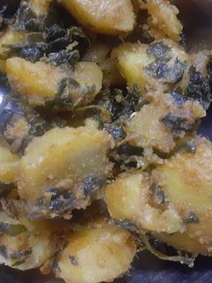 मेथी आलू की सब्जी(Methi aloo ki sabzi recipe in hindi) रेसिपी मुख्य फोटो