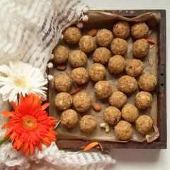 A picture of Gondh laddu /Energy balls/Antinaunde.