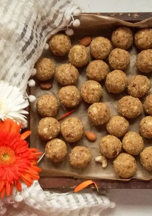 A picture of Gondh laddu /Energy balls/Antinaunde.