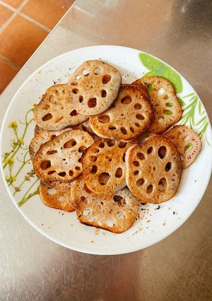香煎蓮藕片 的食譜成品照片