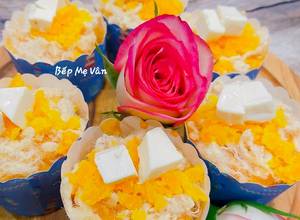 Hình của món Bánh cupcake bông lan trứng muối phô mai chà bông sốt dầu trứng.