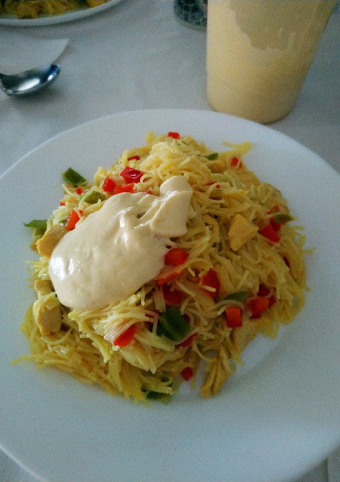 Una foto de Fideos con pollo fácil y rápido
