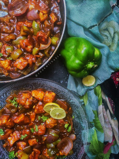 चिल्ली पनीर (chilli paneer recipe in Hindi) रेसिपी मुख्य फोटो