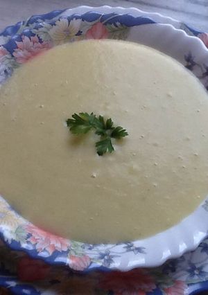 Una foto de Vichyssoise (crema de ajo porro y papas)