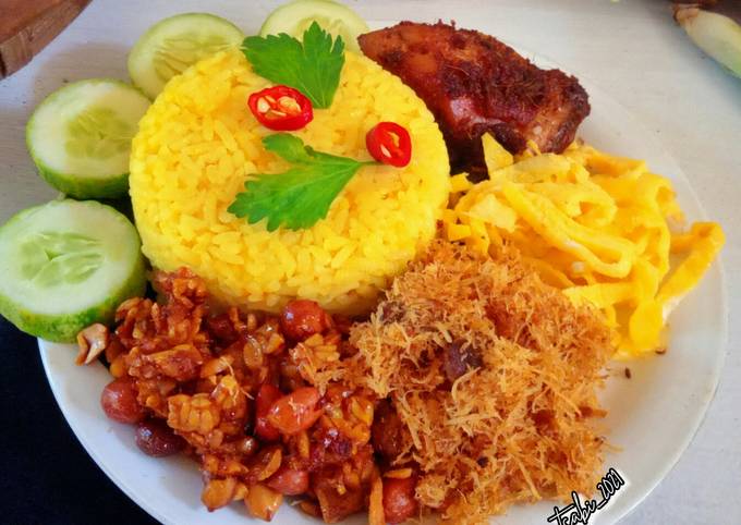 🌸Nasi Kuning