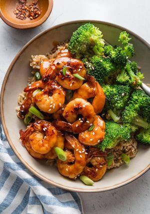 A picture of Honey Garlic Shrimp Plate.