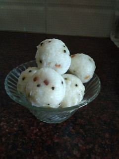 நீர் கொழுக்கட்டை (Neer kolukattai recipe in tamil) செய்முறை முக்கிய புகைப்படம்