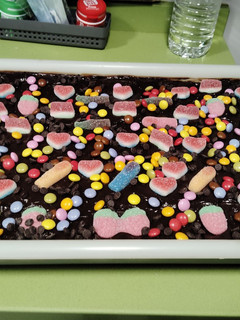 Una foto de Tarta grande de cumpleaños de galletas (v.2) doble de chocolate