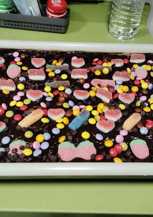 Una foto de Tarta grande de cumpleaños de galletas (v.2) doble de chocolate
