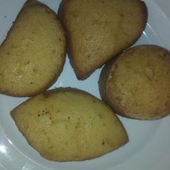 A picture of Vanilla pound cake.