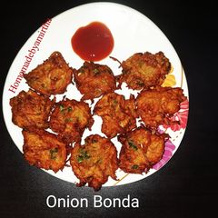 A picture of Onion Bonda.