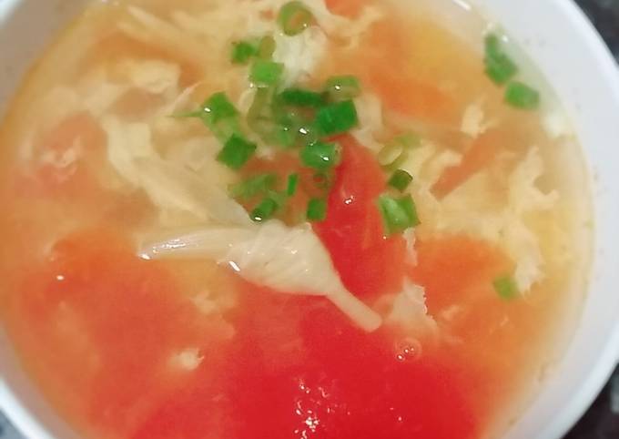 Tomatoes egg drop soup