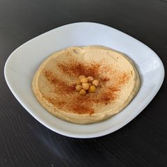 A picture of Extra smooth hummus.