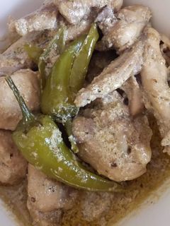 A picture of Chicken White Karahi.