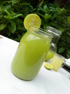 A picture of Cucumber lemonade🍹.