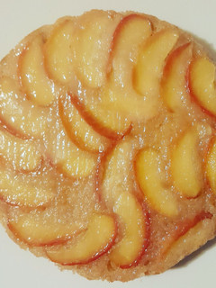 Foto di Torta rovesciata alle mele con caramello