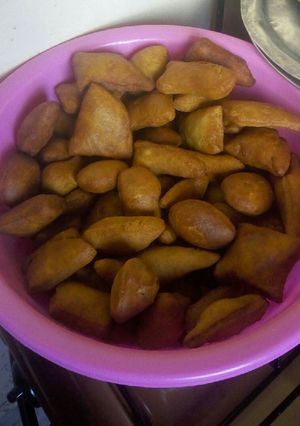 A picture of Spiced mandazi.