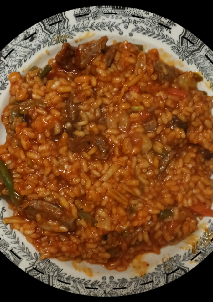 Una foto de Arroz caldoso con ternera y verduritas a mi manera!!!