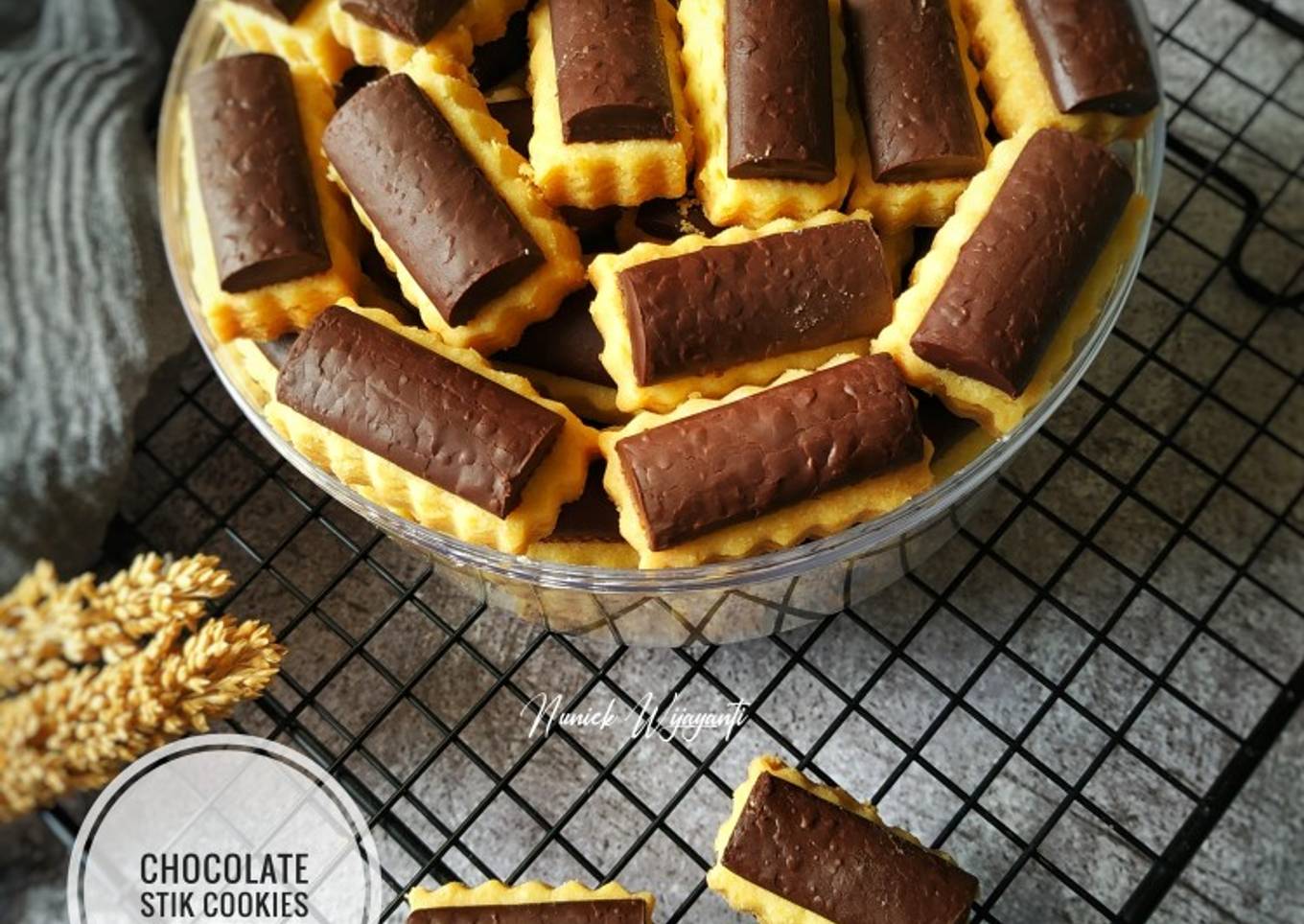 Chocolate Stick Cookies