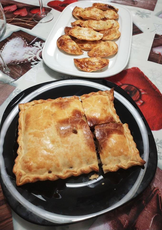 Una foto de Tarta rellena con vacío horneado el día anterior