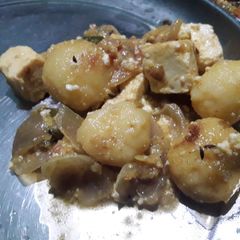 A picture of Paneer curry.