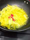 Mie kuning labu siam