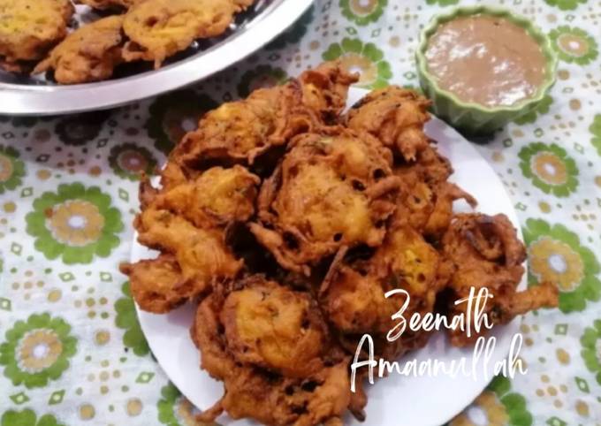 How to Prepare Any-night-of-the-week Cabbage and Potato Fritters or Cabbage Aloo Pakoras