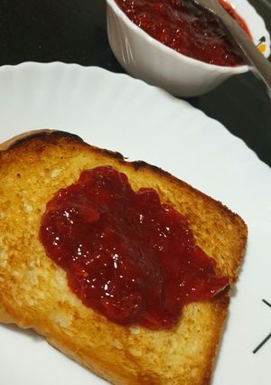 A picture of Strawberry Spread.