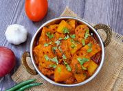 A picture of haldi leaves