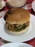 Sándwich de lomito de cerdo 🐖🥑🍔🍺