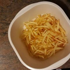 A picture of Home made fries.