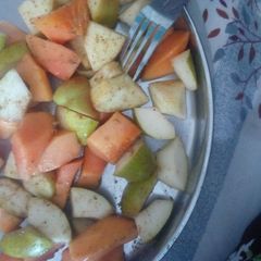 A picture of Fruit chaat.