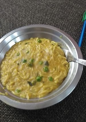 मैगी (Maggi recipe in hindi) रेसिपी मुख्य फोटो