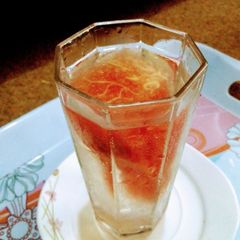 A picture of Watermelon Lemonade Water.