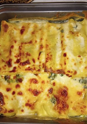 Foto di Cannelloni di spinaci e ricotta bianchi