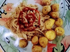 Una foto de Spaguettis con carne molida