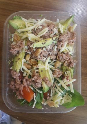 Una foto de Ensalada fresca con lo que tenés