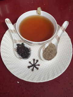 इम्युनिटी बूस्टर काढा (immunity booster kadha recipe in Hindi) रेसिपी मुख्य फोटो