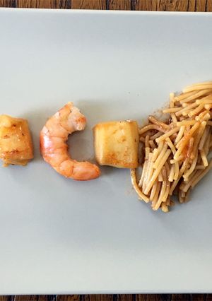 Una foto de Fideuà de choco y langostinos