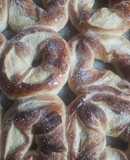 Roscas rellenas de dulce de goiabada