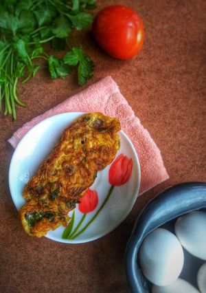 ক্যাপ্সিকাম ওমলেট (Capsicum omelette recipe in Bengali) রেসিপির প্রধান ছবি