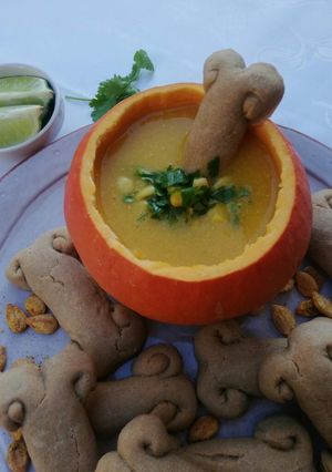 Una foto de Brebaje picante de maíz, calabaza y huesos de mastodonte