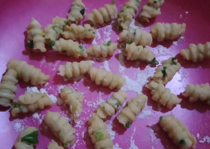 Keripik garpu (kue jadul)