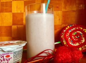 Una foto de Batido proteico de melón y uva (con queso Skyr)