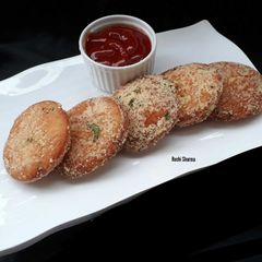 A picture of Garlic Bread Mozzarella Disc.